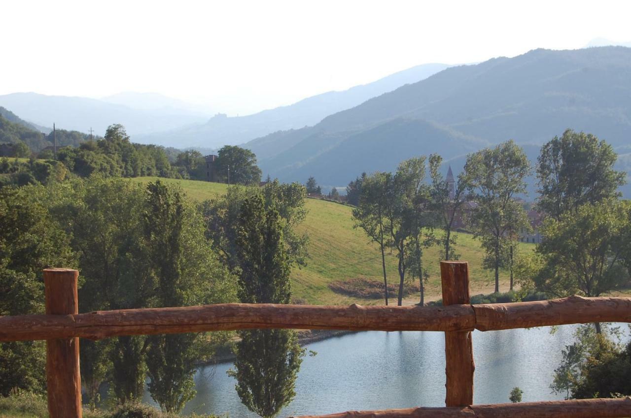 Appartamenti Cenni - Relais Su Lago Varsi Exteriör bild